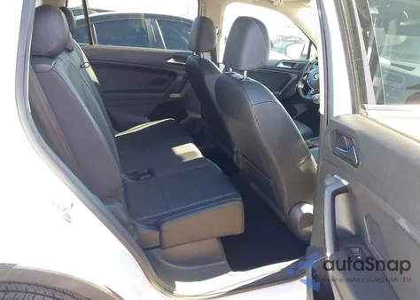 2018 Volkswagen Tiguan 2.0T Se/2.0T Sel z USA, uszkodzony, nr VIN 3VV3B7AX3JM208787